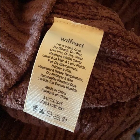 Aritzia // Wilfred Essential Chenille Sweater - Picture 10 of 11